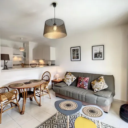 F2 Climatise Avec Terrasse, Parking Prive, A 700m Des Thermes De - Fr-1-451-168 Daire Lamalou-les-Bains