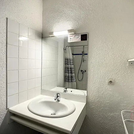 F2 Avec Veranda, Wifi Et Animaux Acceptes Proche Thermes Et Parc - - Fr-1-451-171 *