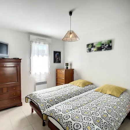Daire F2 Climatise Avec Terrasse, Parking Prive, A 700m Des Thermes De - Fr-1-451-168 Lamalou-les-Bains