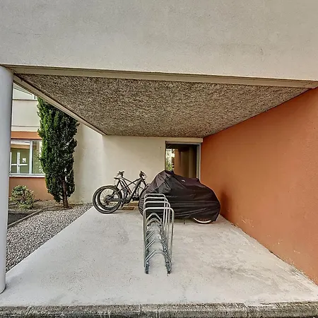 F2 Climatise Avec Terrasse, Parking Prive, A 700m Des Thermes De - Fr-1-451-168 *
