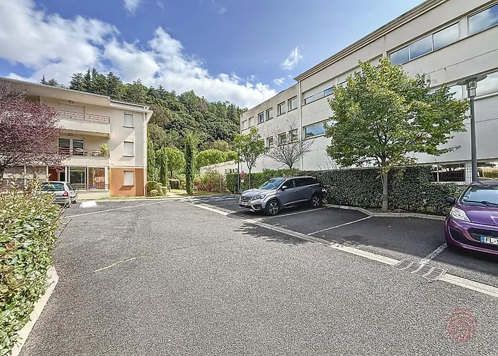 F2 Climatise Avec Terrasse, Parking Prive, A 700m Des Thermes De - Fr-1-451-168 Διαμέρισμα *
